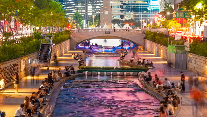 cheonggyecheon, shutterstock