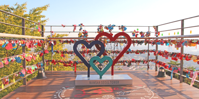Korea-Seoul-N-Seoul-Tower-Namsan-Park-Love-Locks-800x400